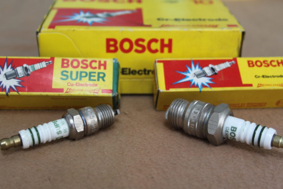 Diverse BOSCH Zündkerzen Oldtimerhandel Allmayer