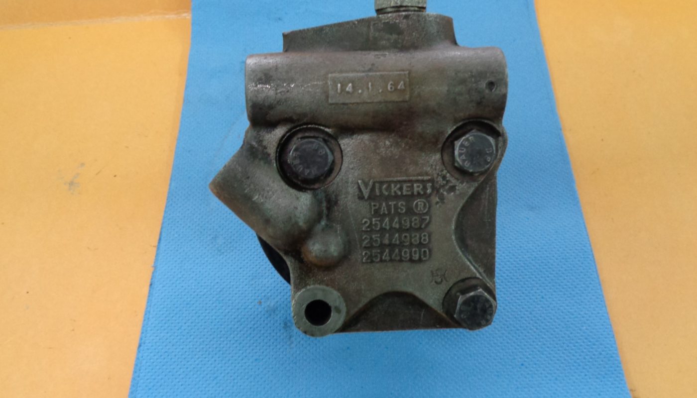 Hydropumpe, Servopumpe für Mercedes W111, R113 - Oldtimerhandel Allmayer